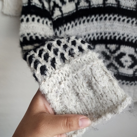 Free People Wool Blend Open Knit Aztec Boho Print Crewneck Pullover XS White - Picture 7 of 11